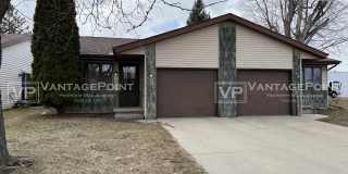 2719 North Locust Street Gallery 1