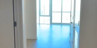 220 W Hill St Gallery 3