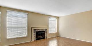 Inviting home with open layout in a prime Northwest location Gallery 4