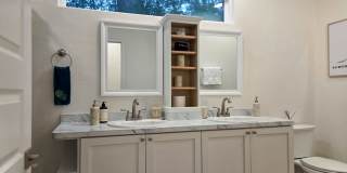 *Newly Built* 4-Bedroom 2.5 Bath Home Gallery 25