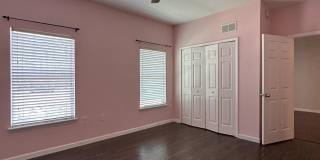 8215 GREEN PARROT Road Gallery 12