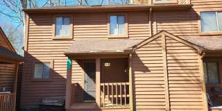 402 Tudor Court Gallery 1