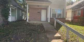 3 Bedroom, 1.5 Bathroom Single House Gallery 1