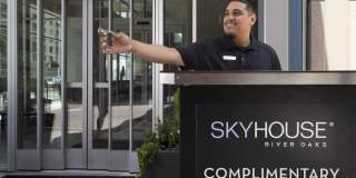 SkyHouse River Oaks Apartments Gallery 23