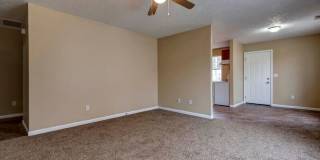652 N Belview Ave Gallery 1