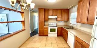 *COMING SOON* Cozy & Convenient – 3 Bedroom Home Near Shopping & Highways! Gallery 12