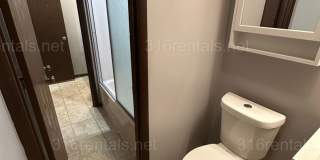 $1545 - 2 bed 1.5 bath - Duplex located in Riverside Gallery 20
