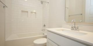 COMING SOON |3 BR/4.5B Newly Renovated Townhome | • 1-car garage |Loft Bonus Room w/Rooftop terrace| In Dilworth! Gallery 24