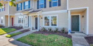 Charming 2BR Townhome in Antioch Gallery 1