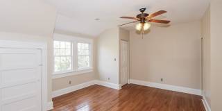 3 bed / 2 bath ~ Just minutes from CofC and MUSC Gallery 16