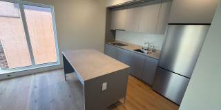 517 W Main Street Gallery 16