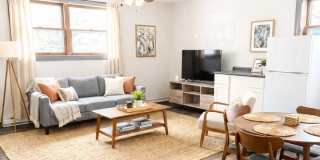 709 W 3rd St Gallery 1