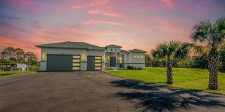 2941 37th Ave NE Gallery 1