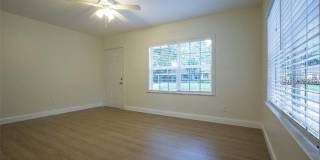 908 W OHIO Avenue Gallery 10