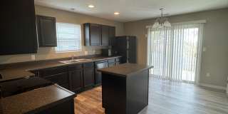 Spacious 3 Bedroom home! Gallery 6