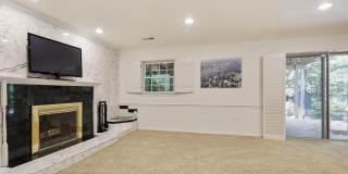 ONE LEVEL LIVING!! in Potomac 4-5 bed 4 baths / Close in Potomac Gallery 41