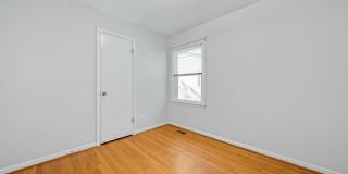 Beautiful 3 Bed 1 Bath Home in Lakewood with Finished Basement Area and Fenced Back Yard!! Gallery 10