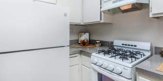 Senior Housing - Villa Serena Senior Apartments Gallery 60