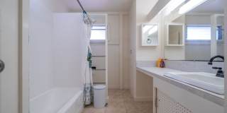 Rarely Available 3BA/2BA/3-4 Pkg SF in Aiea Heights Gallery 19