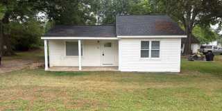 2/1 Ready For Move In! Gallery 1