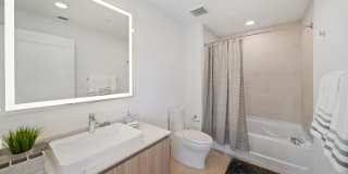 1818 Park Gallery 15