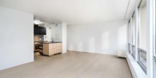 1401 E 55th Street Gallery 6