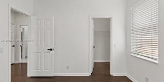 1819 Mariners Ln Gallery 12