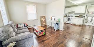 123 Willow St Gallery 4