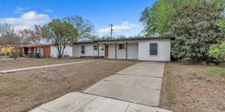 Charming Home in Established San Antonio Neighborhood Gallery 3