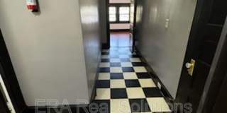 3571 Vine Street Gallery 12
