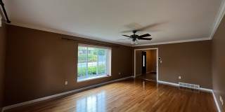 Luxurious 4 Bed 2.5 Bath in Hershey Gallery 14