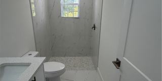 723 Ivan Avenue S unit: 723 Gallery 33