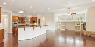 8451 E HIGH POINT Drive Gallery 7