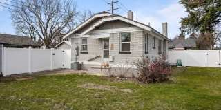 Remodeled 3BR/2BA Brick Bungalow - Fireplace, Finished Basement & Garage Gallery 28