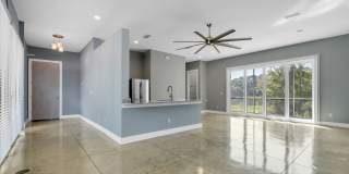 Modern Loft Near HCA & TMH With Lake Frontage Gallery 7