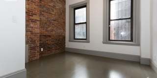 3 bed steps from Berklee Gallery 3