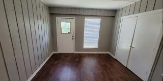 **APPLICATION RECEIVED** *COMING SOON* 2 Bedroom / 1 Bath Home South Side Lions Park! Gallery 15
