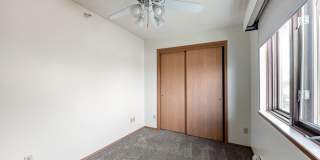 Oakland Pointe Gallery 29