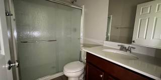 Inspirada 4-Bedroom 3-Bathroom Home! Gallery 10