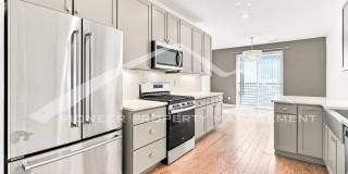 Gorgeous Townhouse with Central AC and Rooftop Deck Gallery 9