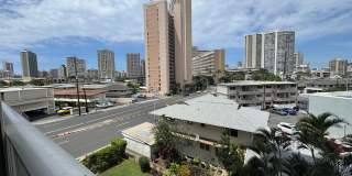 2 Bedroom / 2 Bath / 1 Parking at Kapiolani Royale Condominium Gallery 13