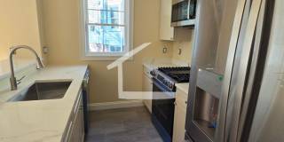 Charming 3 Bedroom-No Broker Fee Gallery 5