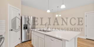 208 W May St Gallery 11