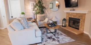 Lake Forest Gallery 51