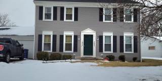 Two Bedroom Duplex Near BG High School Gallery 1