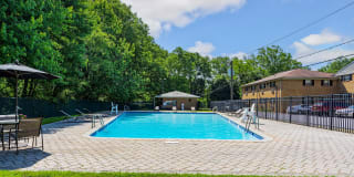 Crossroads Gardens Apartments Gallery 14