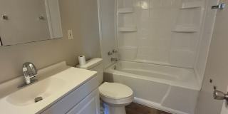 Cozy 4 Bedroom Kettering Home Gallery 23