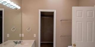 20978 TOBACCO Square Gallery 29