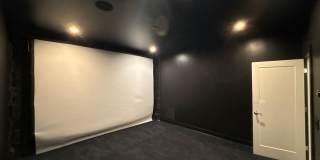 Incredible Townhome in Near Uptown with Move-In Special! Gallery 24