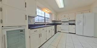27 11th Street Gallery 11